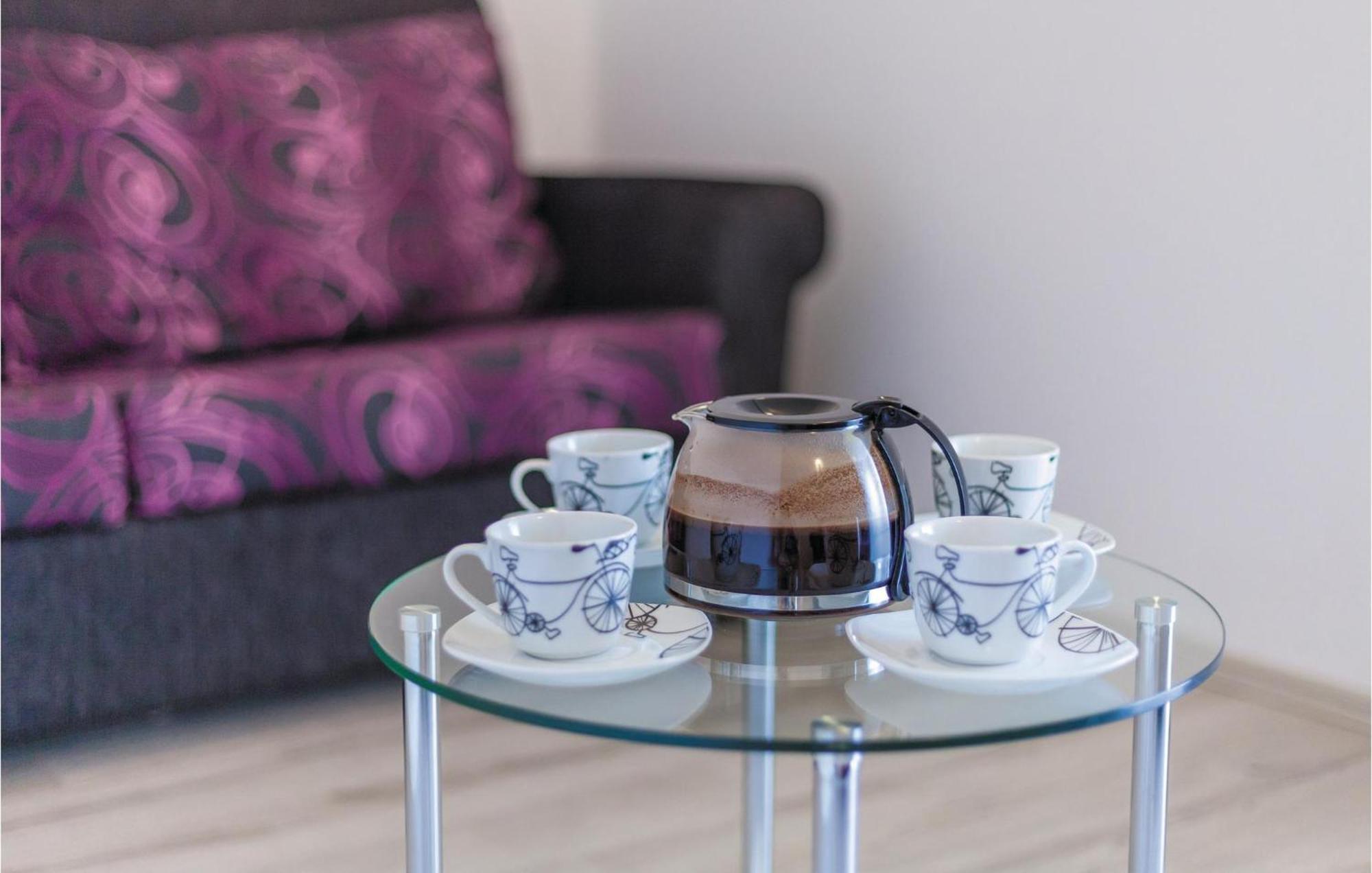 Lovely Apartment In Kastel Stafilic With Jacuzzi Kaštela Екстериор снимка